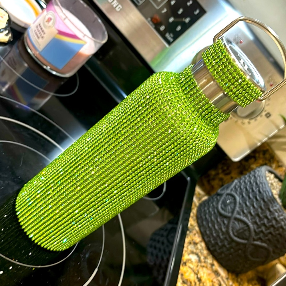 Tomo brand 750ml Green water bottle